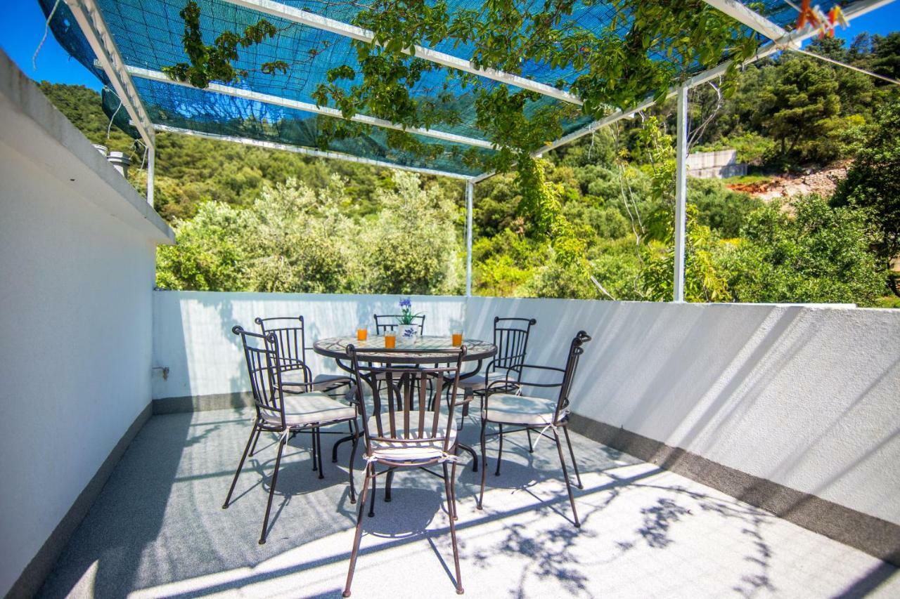 Apartments Robinzon Petar Gdinj Exterior photo